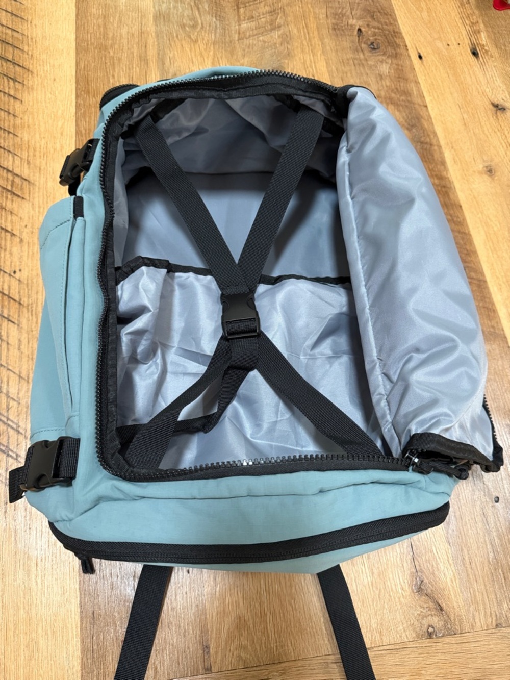 BAGSMART Blast Quick Access Standard 28L Carry-on Travel Backpack - Arona Blue - Picture 2 of 8
